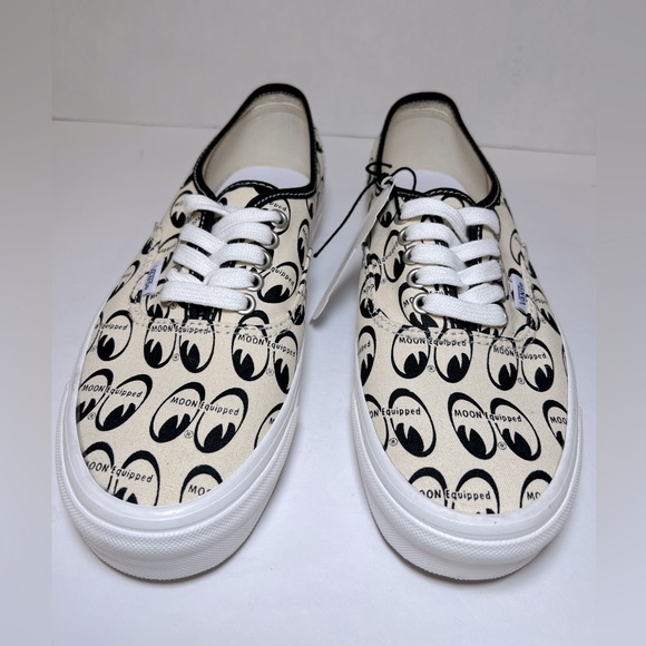 NEW VANS Authentic Anaheim Factory -Needlework Skull Size Men 7 1/2 Women 9 - Picture 2 of 11